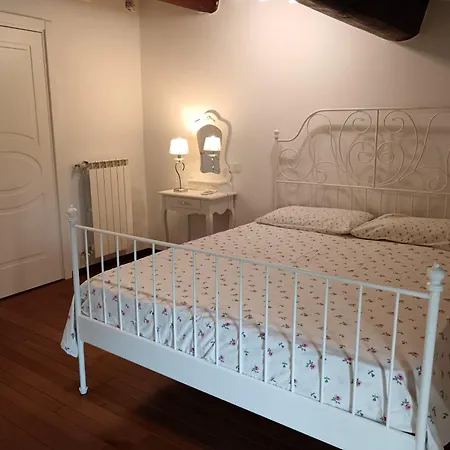 La Casa Di Debora بيت للعطل