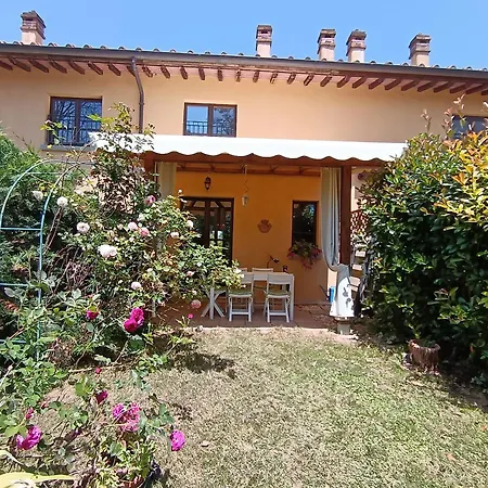 La Casa Di Debora بيت للعطل أريتسو